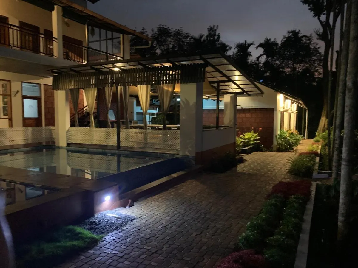Aambal Villa Homestay Meenangadi